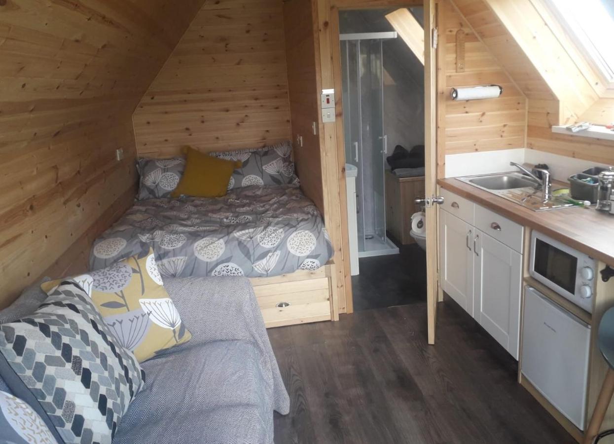 Swan View Lodge - North Uist Lochmaddy Bagian luar foto