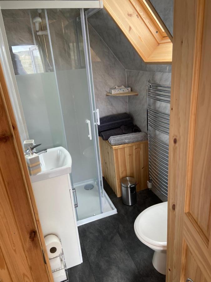 Swan View Lodge - North Uist Lochmaddy Bagian luar foto