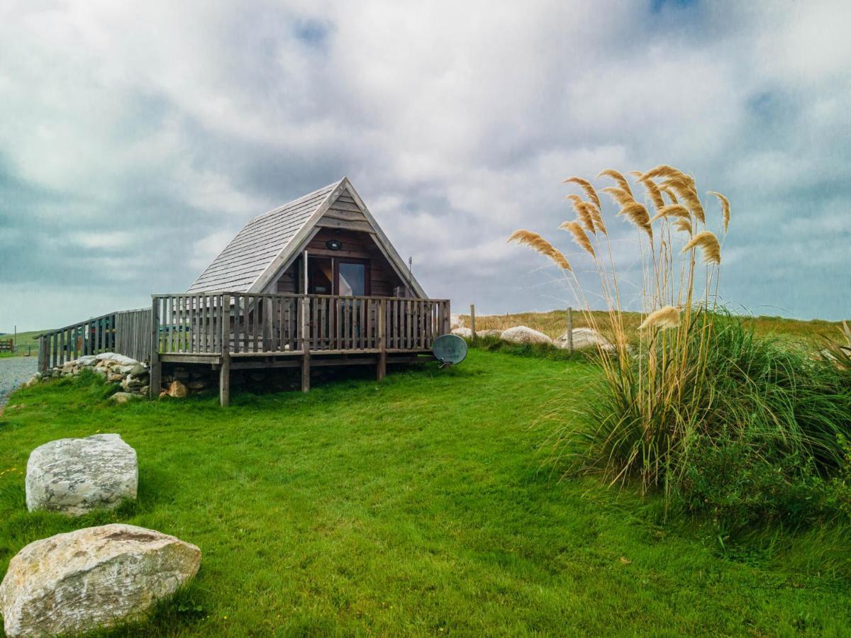 Swan View Lodge - North Uist Lochmaddy Bagian luar foto